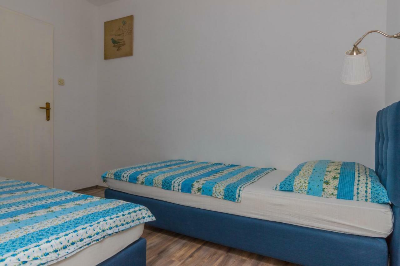 Apartments Maris Цриквениця Екстер'єр фото